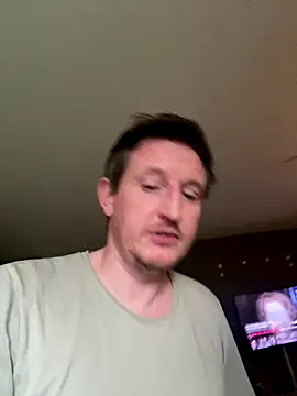 Snapshot of Tommyglasgow1983 chatting on October 23, 7:34 am Tommyglasgow1983 online show from October 23, 7:34 am
