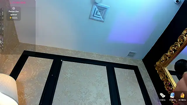 Snapshot of GrantBlake chatting on October 15, 6:43 am GrantBlake online show from October 15, 6:43 am