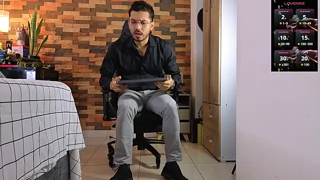 samuelcoopeer online show from April 23, 6:54 pm