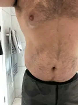 CloudyMuscleBeefy online show from April 3, 2:58 pm