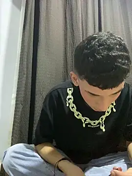 owen-stone online show from April 11, 1:24 am