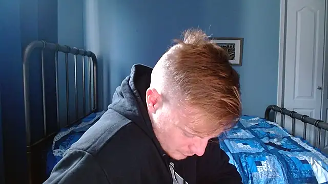 lustylyndon online show from February 6, 7:44 pm