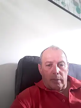 Snapshot of Vince072 chatting on September 13, 3:35 pm Vince072 online show from September 13, 3:35 pm