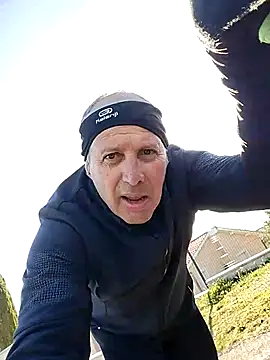 Vince072 online show from April 7, 7:30 am