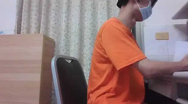 yzy 22 fun online show from March 22, 6:36 pm