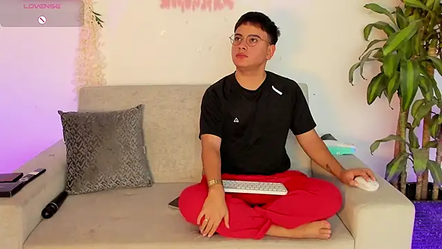 Young Ben online show from November 4, 3:46 pm