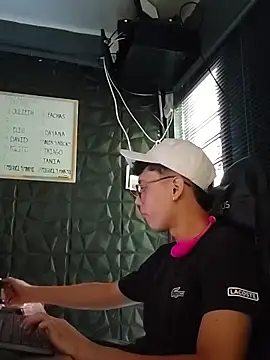 jacobs shelby online show from September 23, 12:26 pm