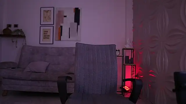 DaviesBrown online show from March 29, 9:04 pm