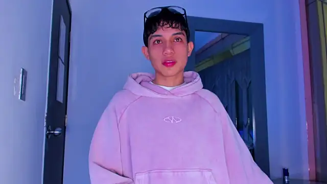 Sebax Young online show from March 30, 8:32 pm