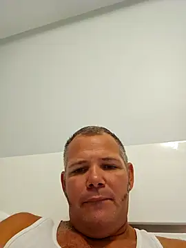 cubanitofeliz40 online show from October 21, 11:35 am