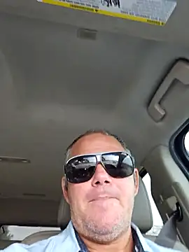 cubanitofeliz40 online show from October 1, 2:54 pm