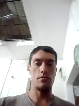 Snapshot of Adrian6986 chatting on October 24, 1:51 am Adrian6986 online show from October 24, 1:51 am