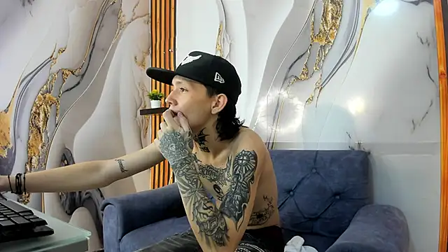 StraightBoy Nick online show from September 14, 5:09 am