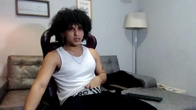 Xfire boy69 online show from November 20, 3:55 pm