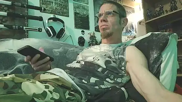 TomXXII online show from October 28, 2:47 am