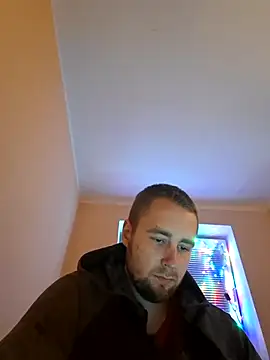 Vladyslav30 online show from December 18, 9:44 pm