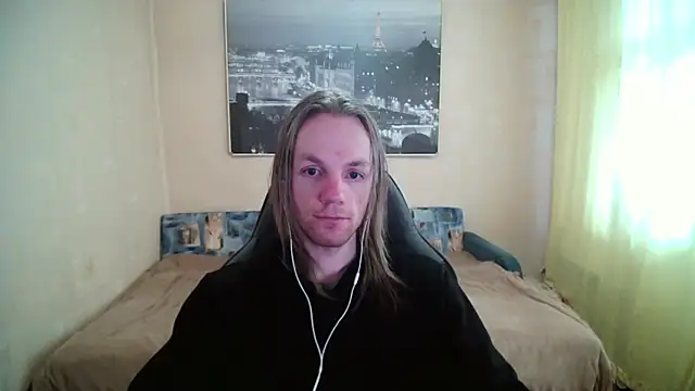 AdamDickens online show from April 1, 1:41 pm