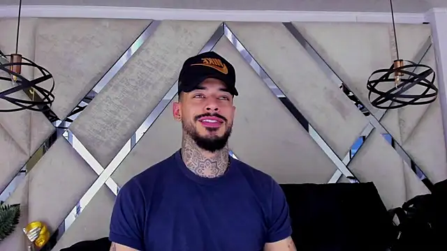 VinzenzRizzo online show from November 21, 5:28 am