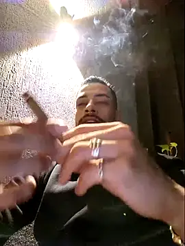 VinzenzRizzo online show from November 17, 2:47 am