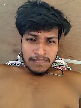 Snapshot of rohanh234 chatting on October 19, 9:23 am rohanh234 online show from October 19, 9:23 am