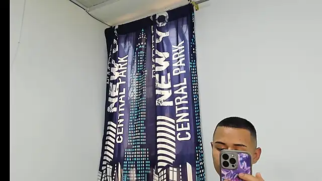  Logan Colton  online show from September 25, 9:02 pm