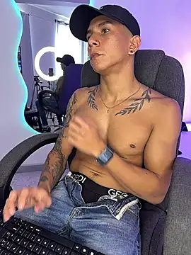 j deex online show from October 15, 3:52 pm