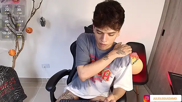 stev austin  online show from October 18, 9:31 pm