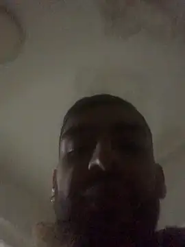 malek xarx  online show from February 5, 6:42 am