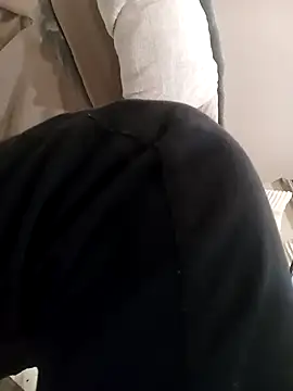 PiinkiPinki online show from March 28, 12:00 am