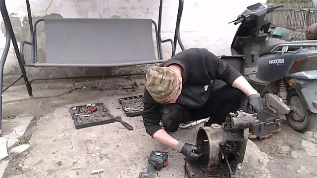 Alexilon online show from March 25, 12:20 pm