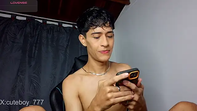 Danny cute 05 online show from January 8, 6:46 pm