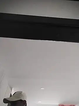 ashtoncooperr online show from November 28, 1:35 pm