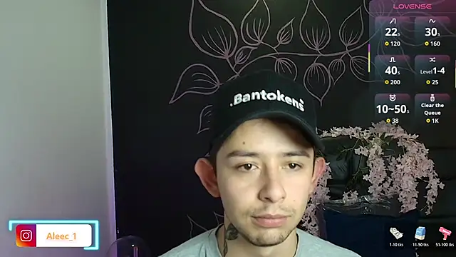 Aleecandrews online show from November 12, 7:19 pm