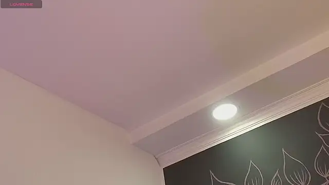 Aleecandrews online show from November 14, 7:37 pm