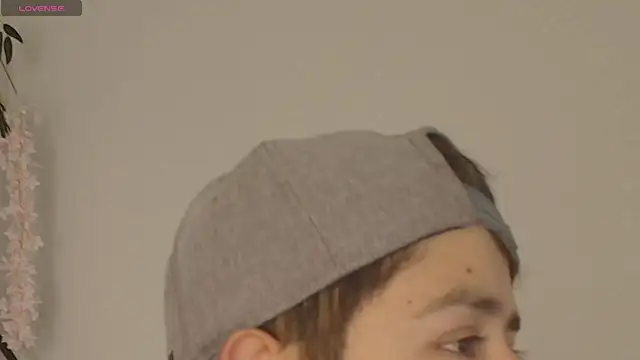 Aleecandrews online show from November 25, 9:28 pm