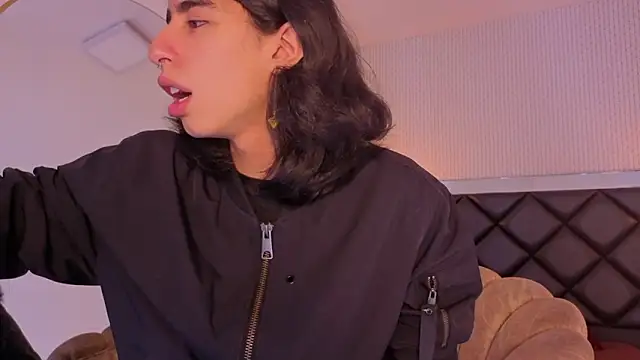 ryo light online show from March 19, 3:32 am