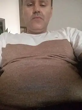 LeoMaduroSP online show from December 1, 6:22 pm