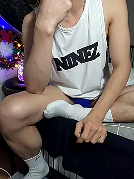 icejuljulju online show from December 22, 1:41 pm