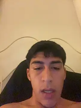 BadboyXXXMZ online show from March 8, 5:44 am