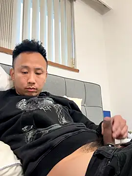 Snapshot of vallent970 chatting on October 23, 11:40 pm vallent970 online show from October 23, 11:40 pm