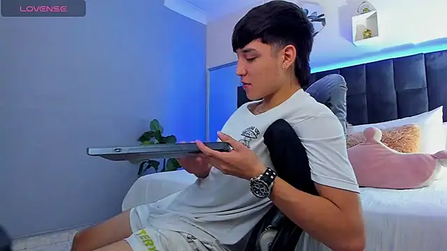 Ares di martin online show from September 17, 2:51 pm