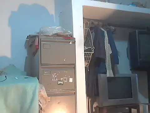 alej90 online show from March 15, 6:21 am