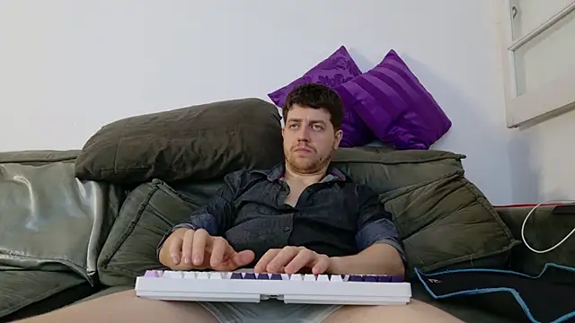 aaron nvk online show from October 12, 5:01 am