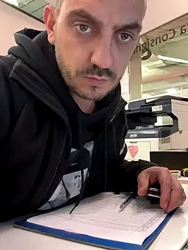 Snapshot of goncas23 chatting on September 29, 12:46 pm goncas23 online show from September 29, 12:46 pm