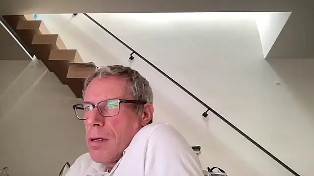 Snapshot of choupipat1 chatting on September 10, 8:57 am choupipat1 online show from September 10, 8:57 am