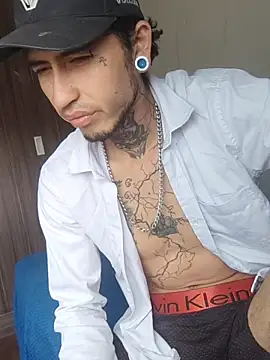 Tattoboy19cm online show from November 25, 7:49 pm