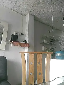 dani titan320 online show from April 16, 4:29 pm