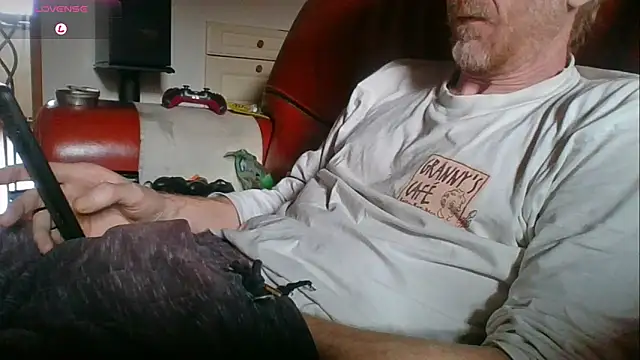 Snapshot of Vrenico-SC chatting on September 21, 10:59 am Vrenico-SC online show from September 21, 10:59 am