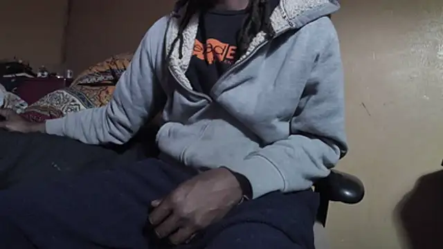 EYEzIAM online show from February 1, 5:28 am