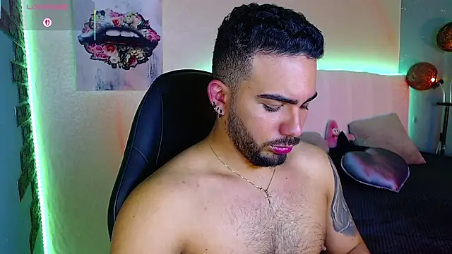 adamhairy online show from July 16, 7:54 pm